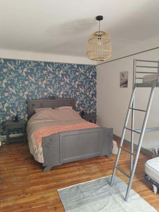 Jolie Maison De Bourg Tout Equipee 10Km D'Ambert Saint-Amant-Roche-Savine Kültér fotó